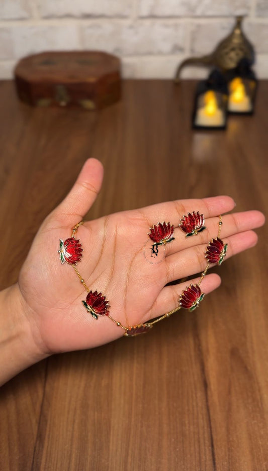 Red Lotus Choker